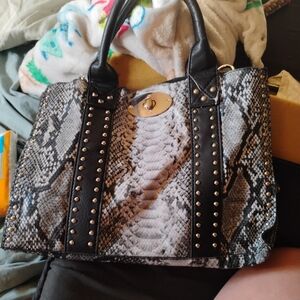 Stylish Black and Gray Snake Print Handbag